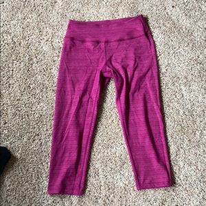 Capri magenta leggings